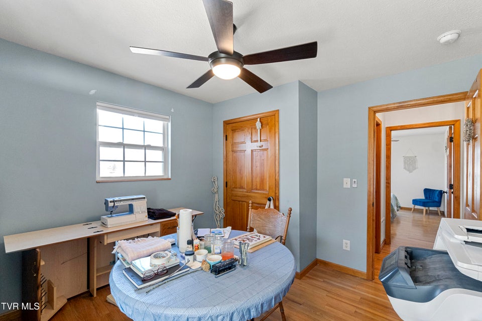 Photo #25: 105 Maple Crest