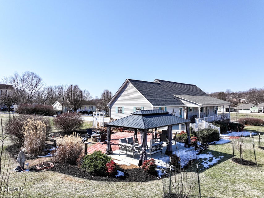 Photo #47: 105 Maple Crest