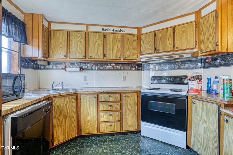 Photo #29: 3870 Dulaney Road