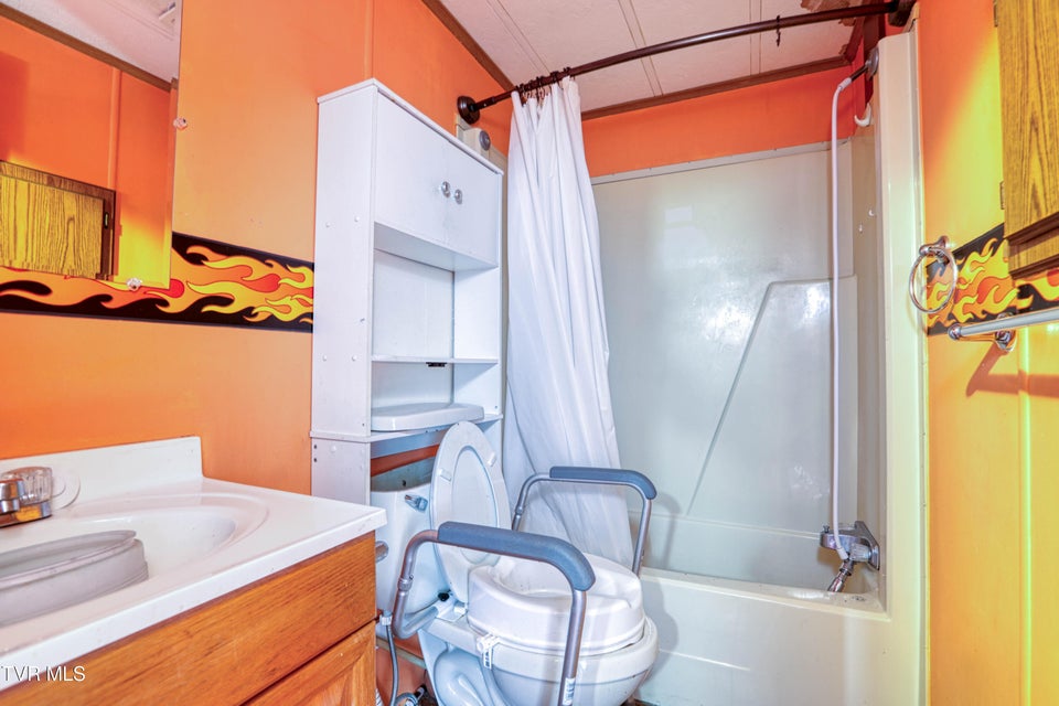 Photo #36: 3870 Dulaney Road