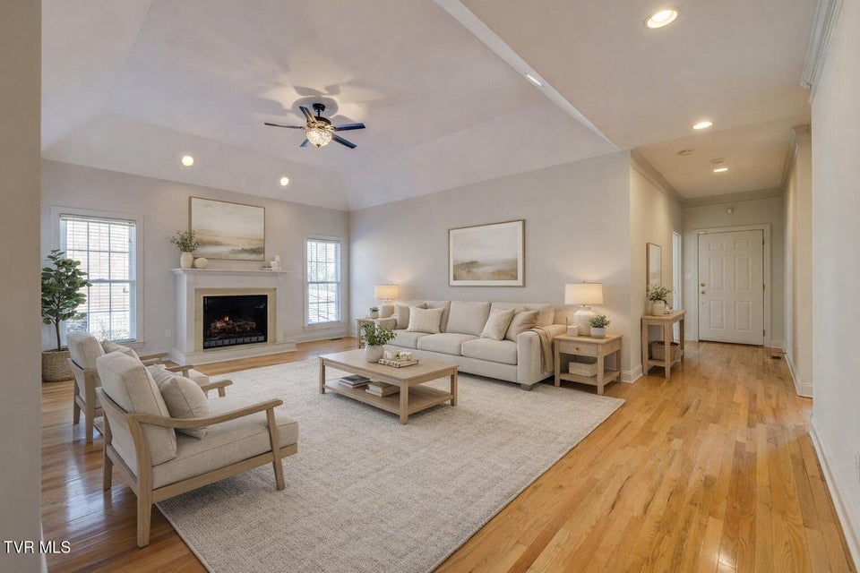 Photo #8: 1148 Bellingham Drive