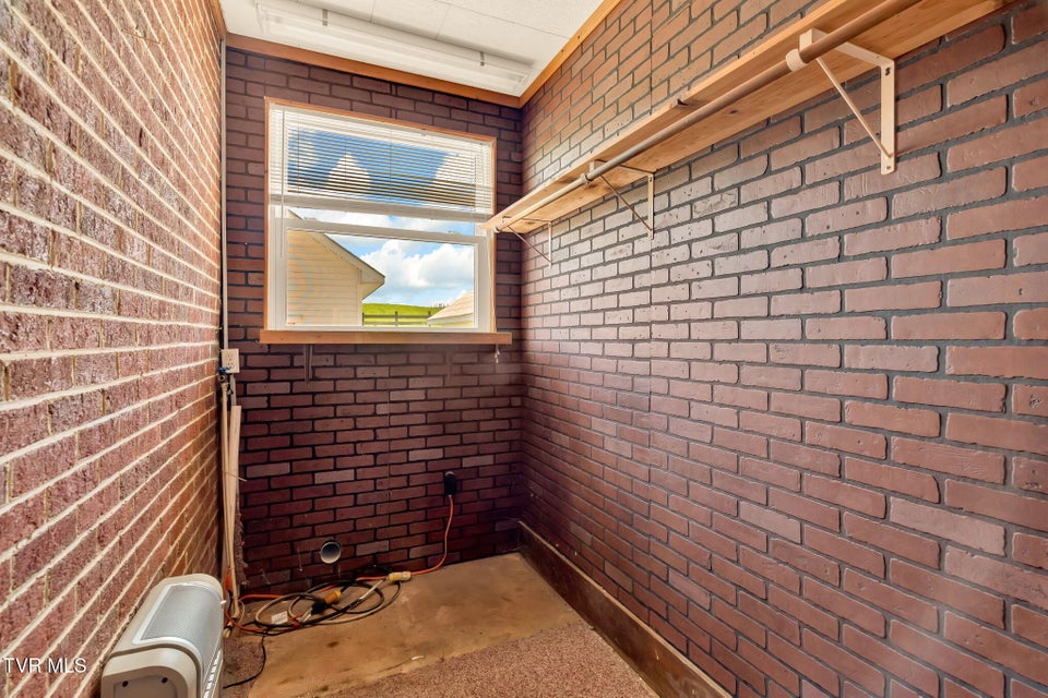 Photo #52: 788 Teas Road