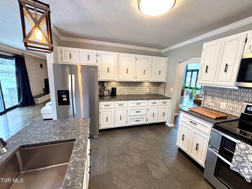 Photo #32: 12996 River Lane