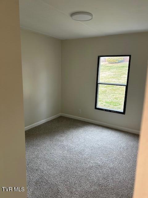 Photo #28: 140 Midway Circle