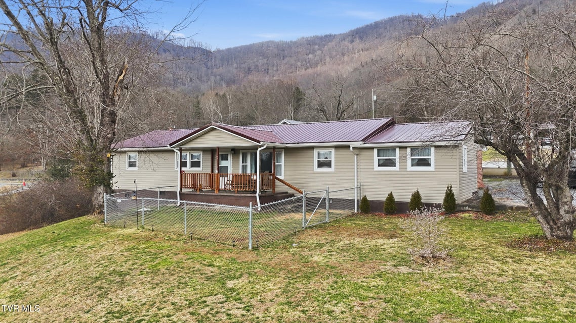 Photo #3: 115 25th N Street