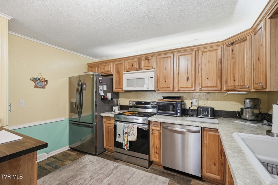 Photo #8: 115 25th N Street