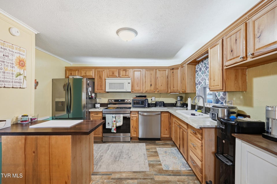 Photo #9: 115 25th N Street