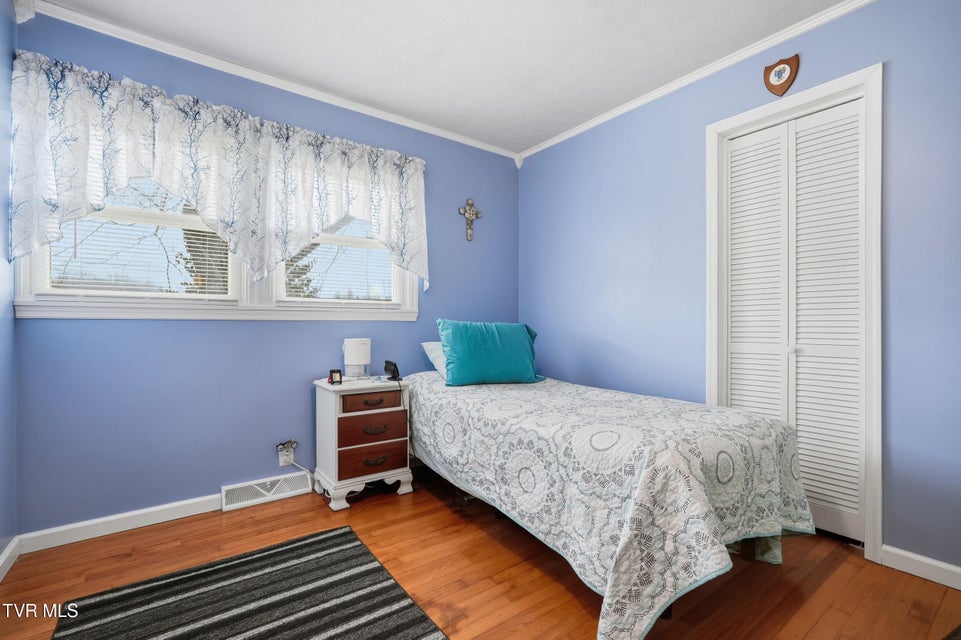 Photo #16: 115 25th N Street