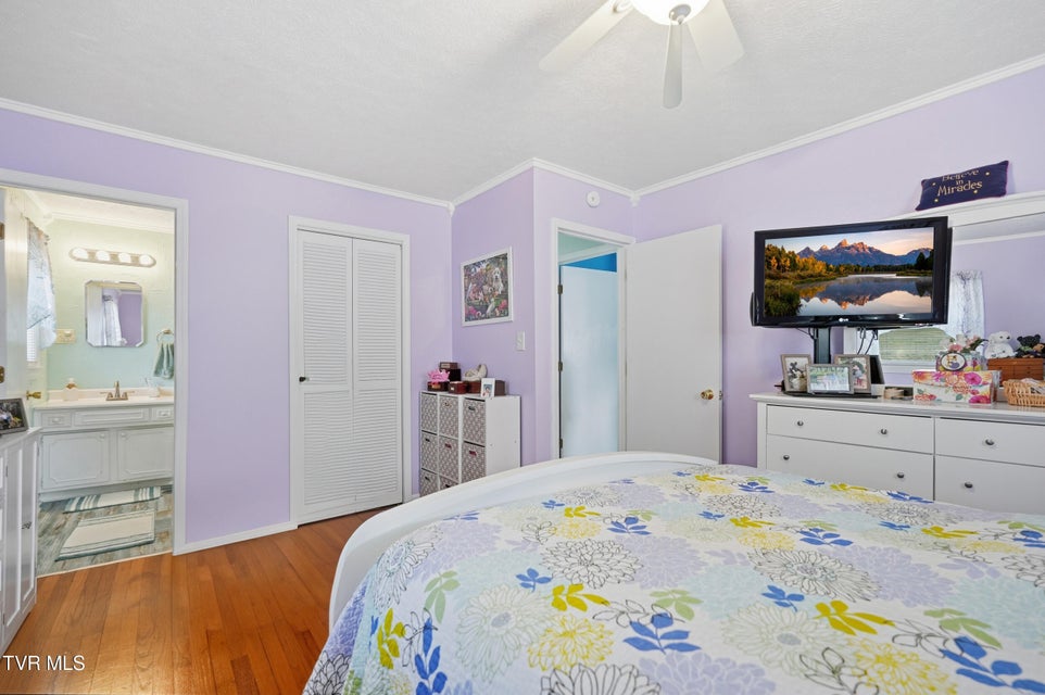 Photo #20: 115 25th N Street