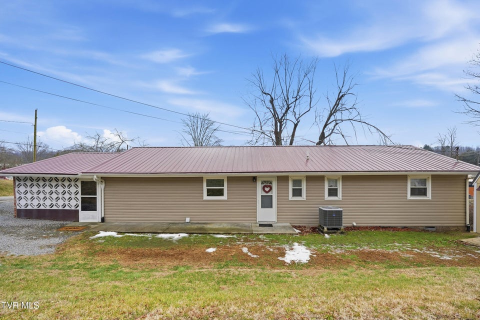 Photo #29: 115 25th N Street