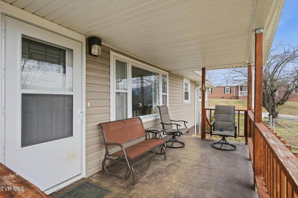 Photo #31: 115 25th N Street