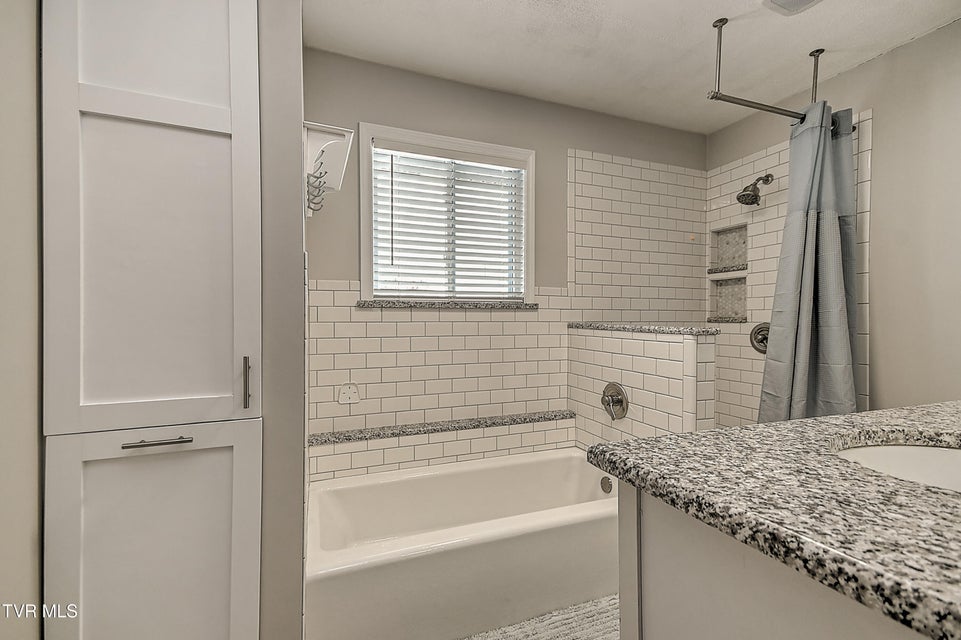 Photo #26: 5428 Odd Fellow Road