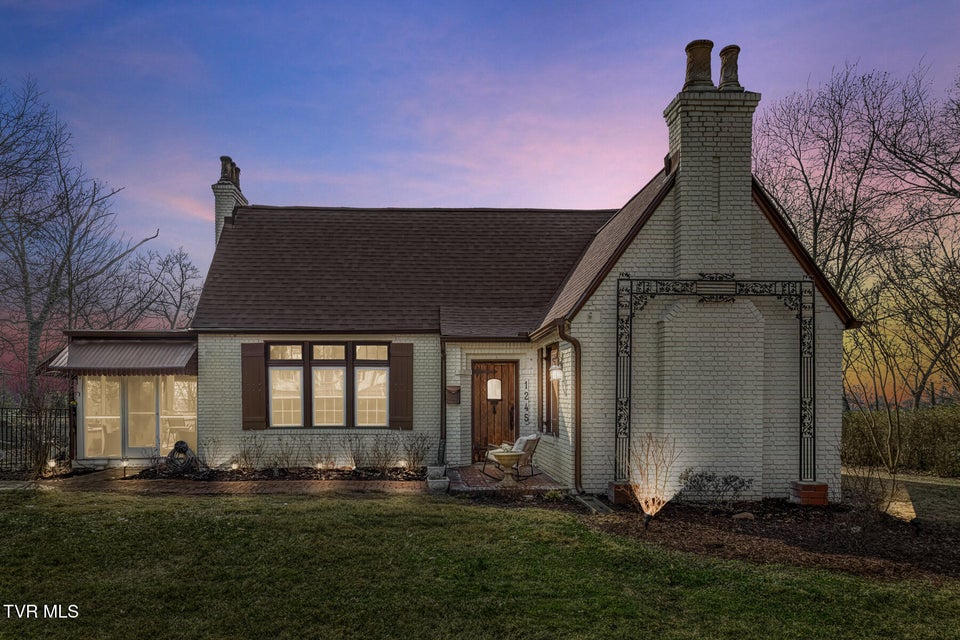 Photo #2: 1245 Watauga Street