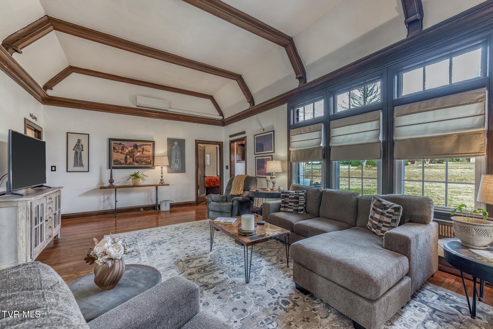 Photo #7: 1245 Watauga Street