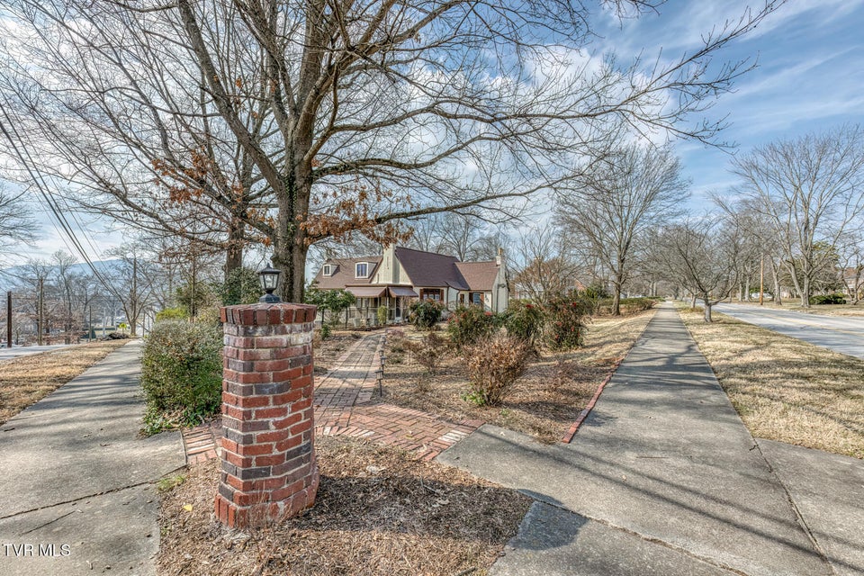 Photo #56: 1245 Watauga Street