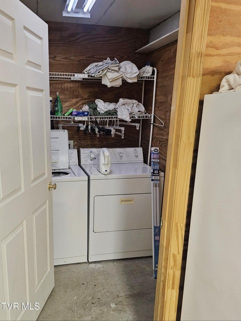 Photo #81: 305 Apple Drive