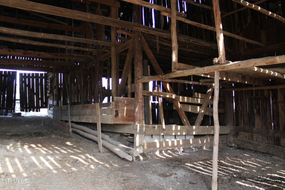 Photo #34: 5517 Poplar Springs Road