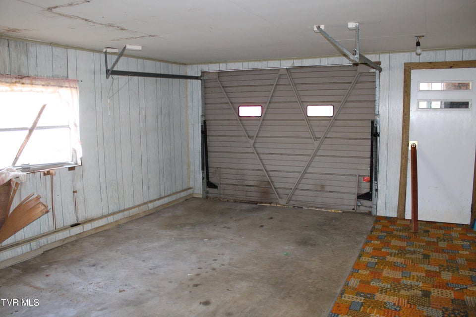 Photo #27: 5517 Poplar Springs Road