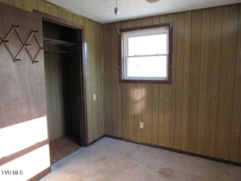 Photo #16: 301 Rose Hill Drive