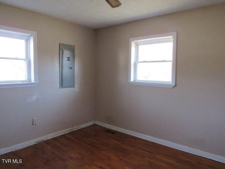 Photo #27: 301 Rose Hill Drive