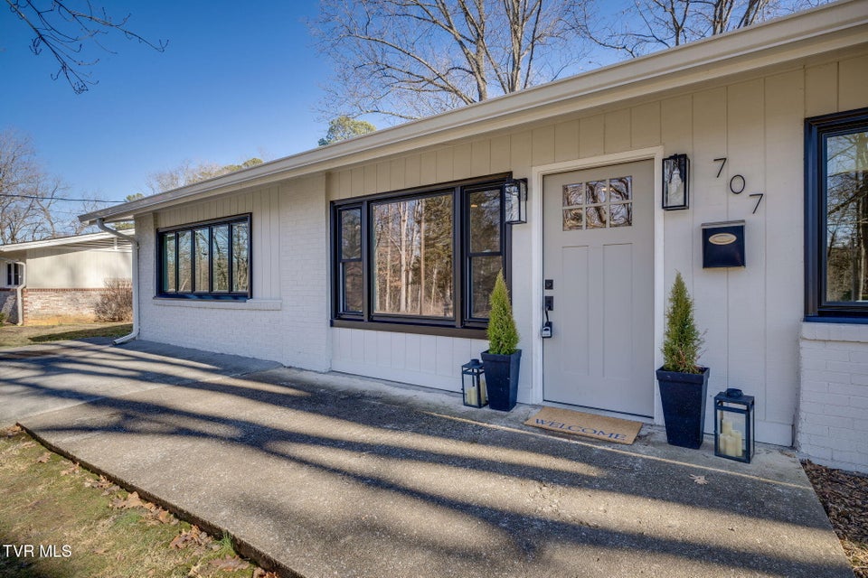 Photo #4: 707 Woodhaven Drive