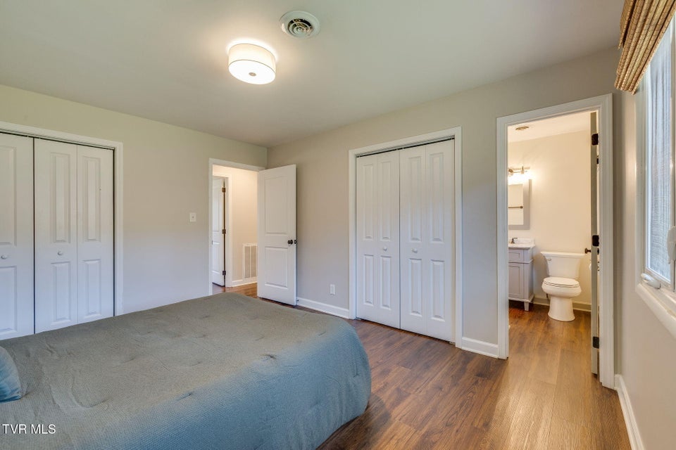 Photo #22: 707 Woodhaven Drive