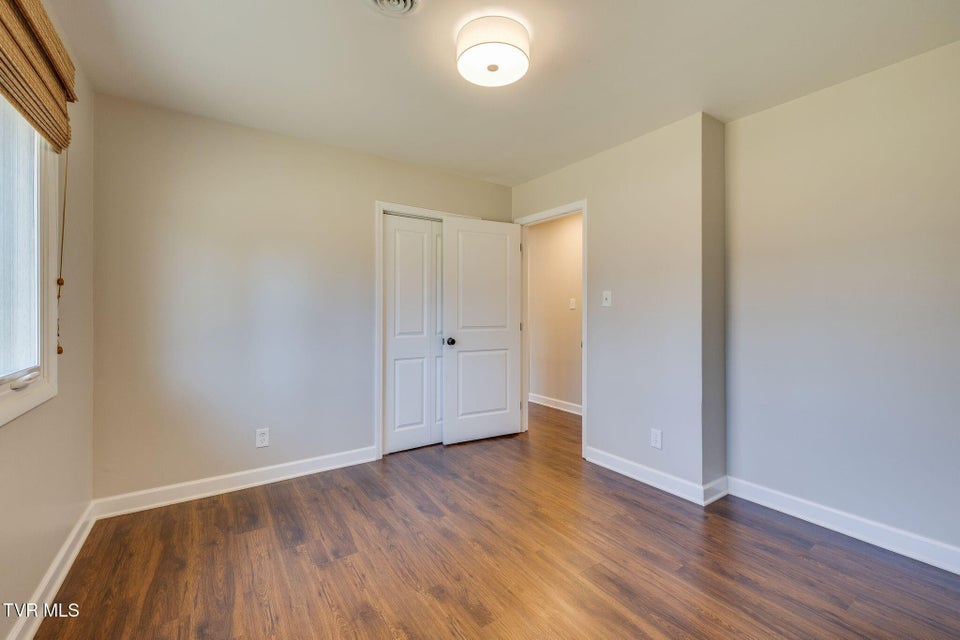 Photo #26: 707 Woodhaven Drive