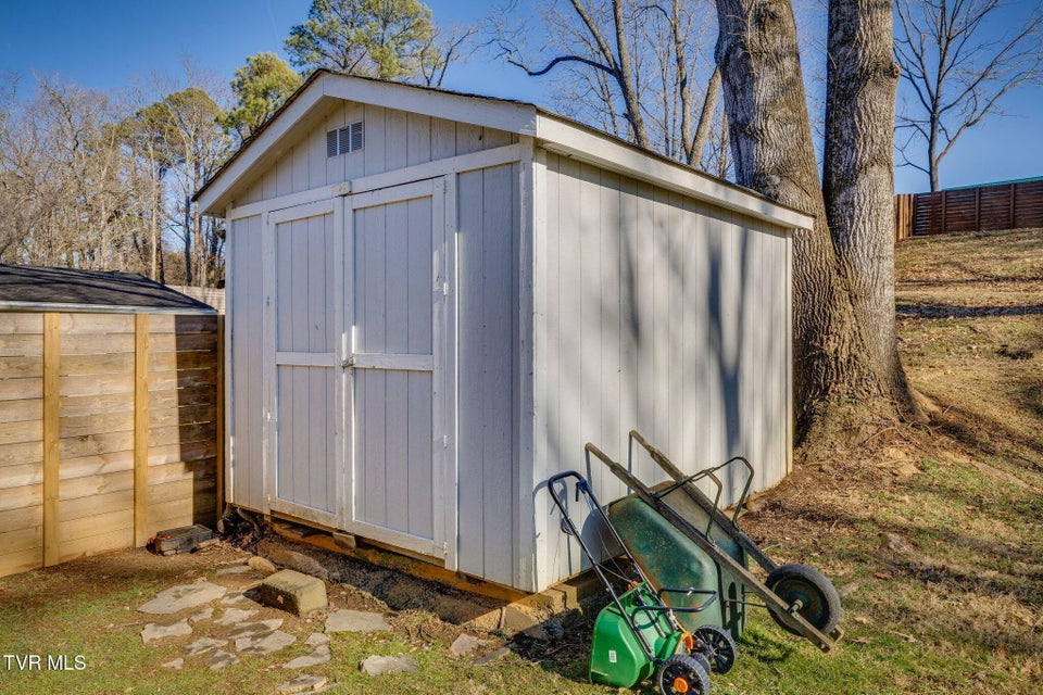 Photo #35: 707 Woodhaven Drive