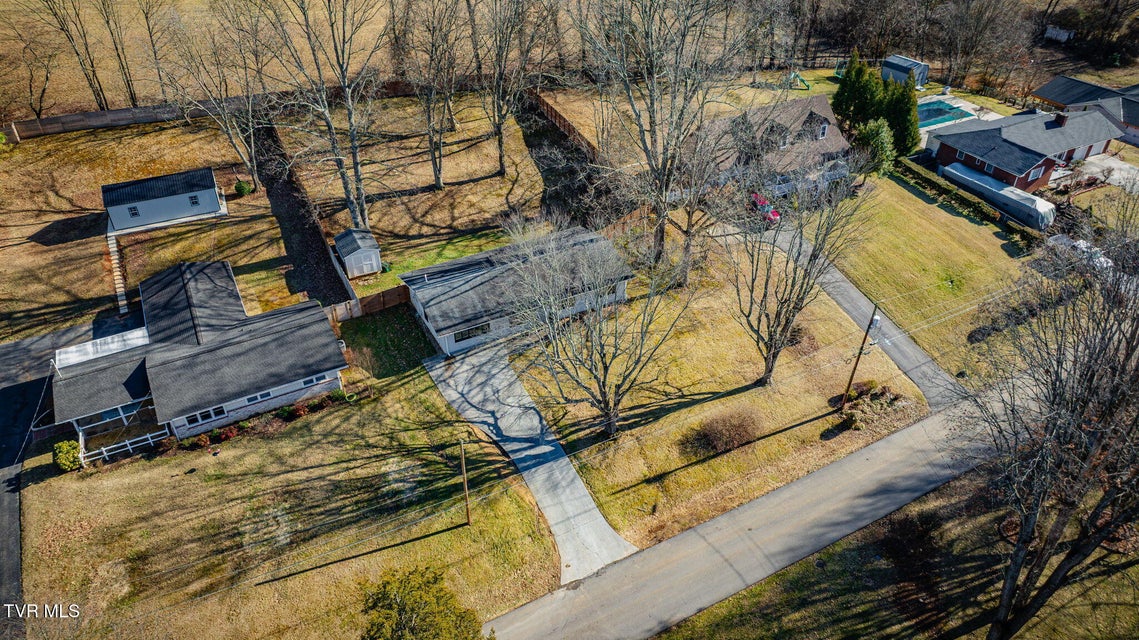 Photo #36: 707 Woodhaven Drive