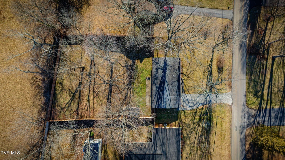 Photo #38: 707 Woodhaven Drive