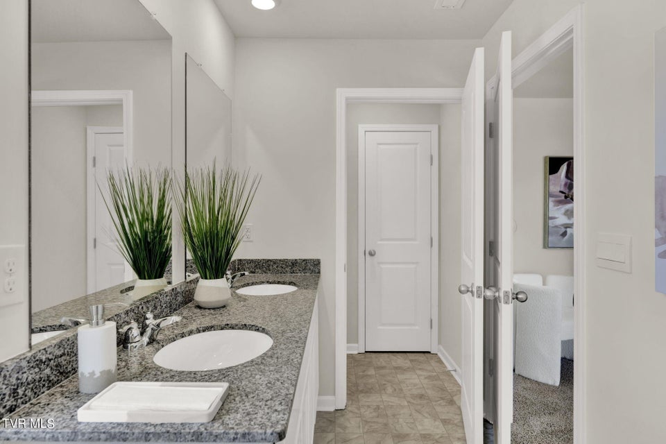 Photo #24: 261 Chimney View Loop 