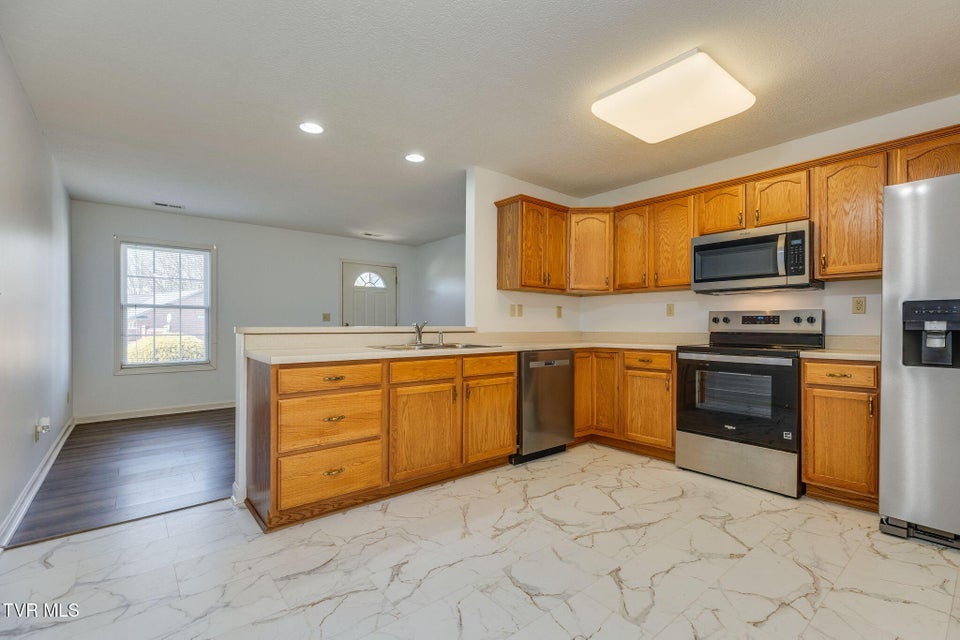 Photo #10: 1529 Pine Cone Cir Circle