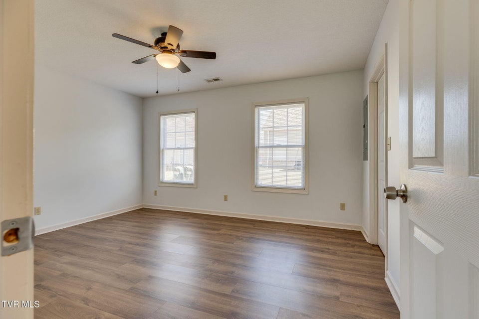 Photo #12: 1529 Pine Cone Cir Circle