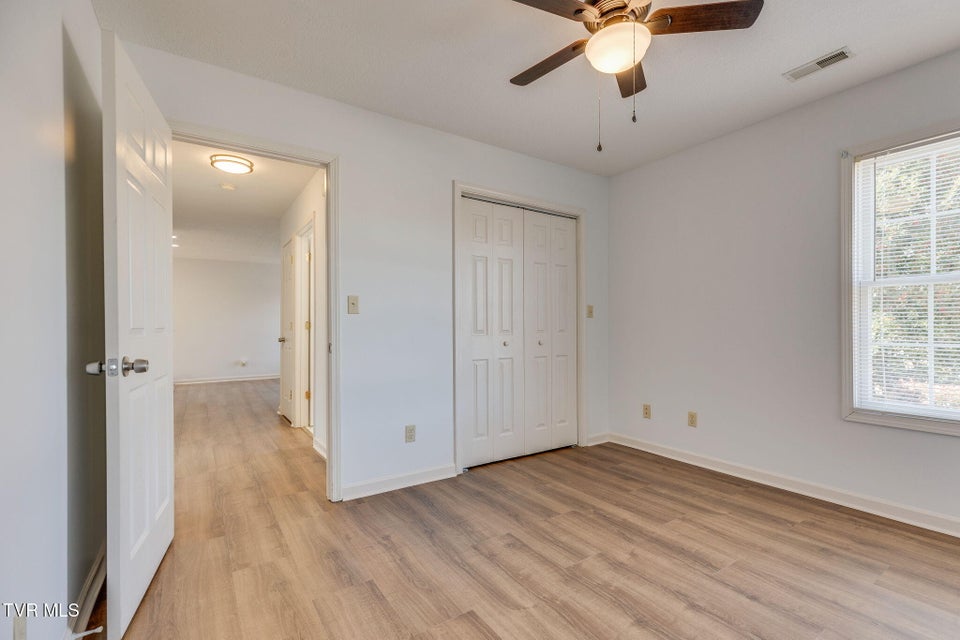 Photo #18: 1529 Pine Cone Cir Circle