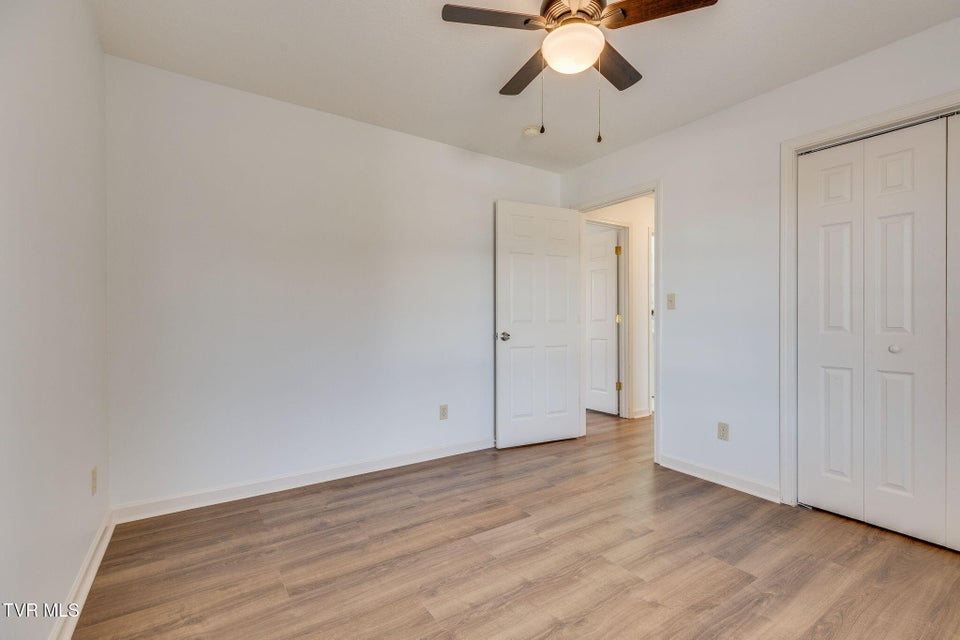 Photo #19: 1529 Pine Cone Cir Circle