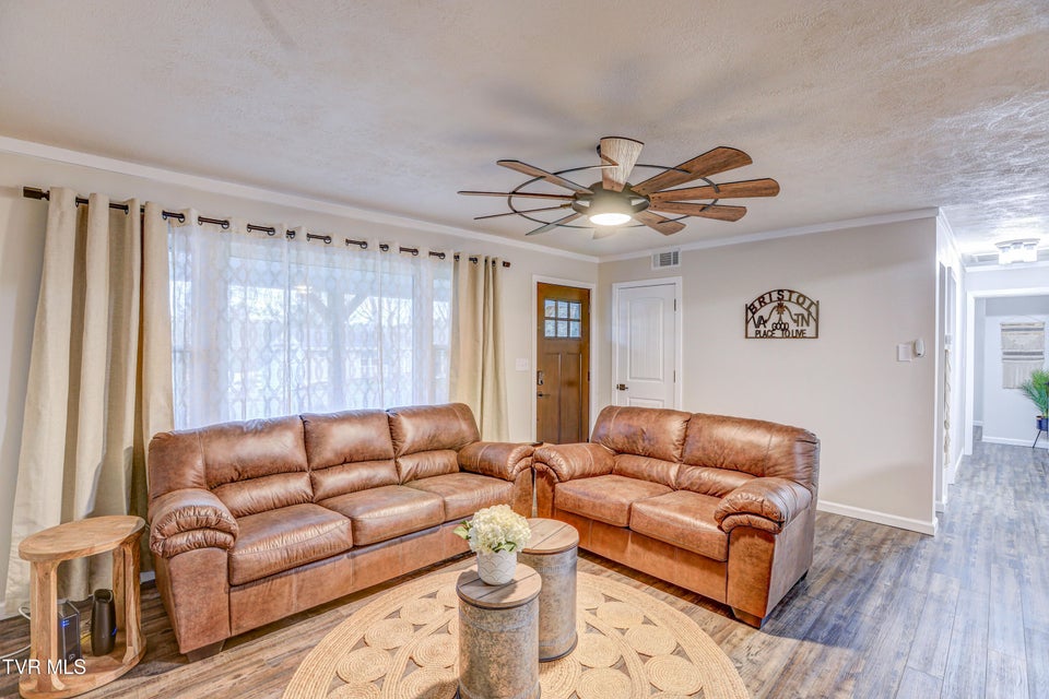 Photo #4: 2133 Veda Drive