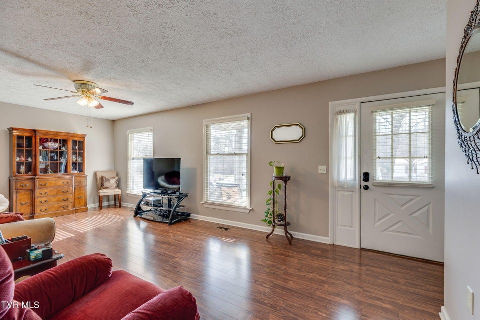 Photo #7: 1909 Diana Road