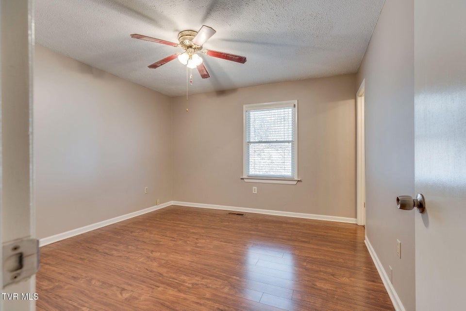 Photo #14: 1909 Diana Road