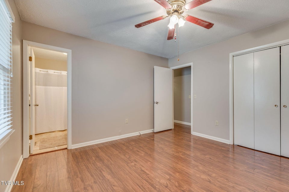 Photo #16: 1909 Diana Road