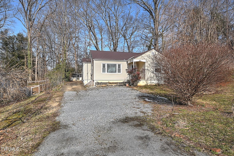 Photo #4: 152 Woodland Drive