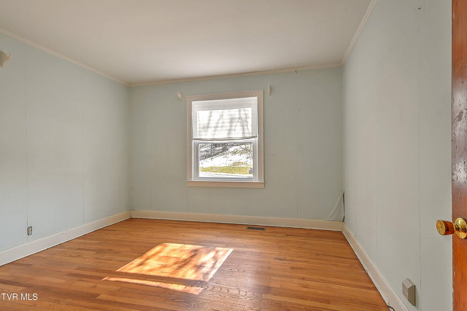 Photo #8: 152 Woodland Drive