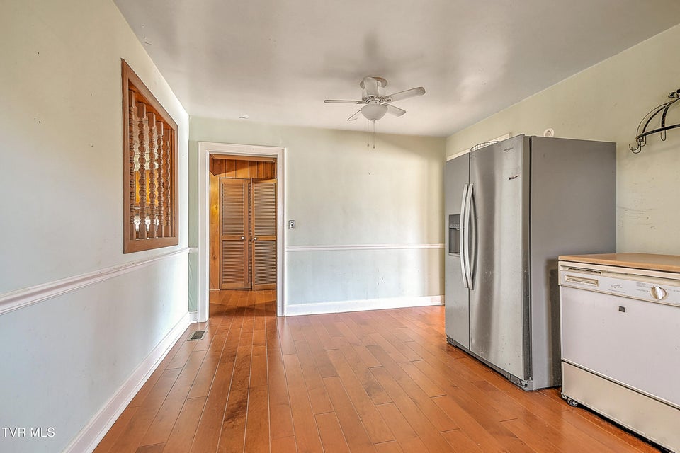 Photo #18: 152 Woodland Drive