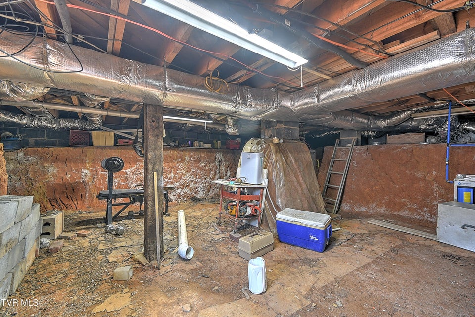 Photo #25: 152 Woodland Drive