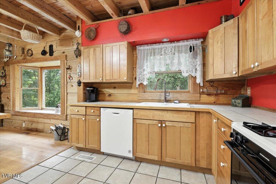 Photo #12: 3716 Mountain View Lane