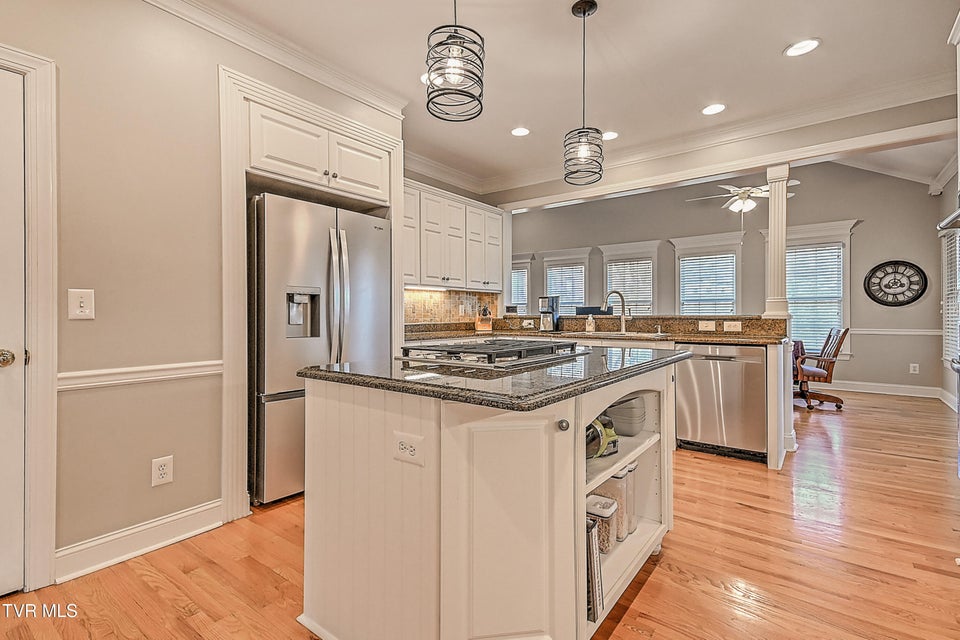 Photo #39: 204 Strawberry Field Drive