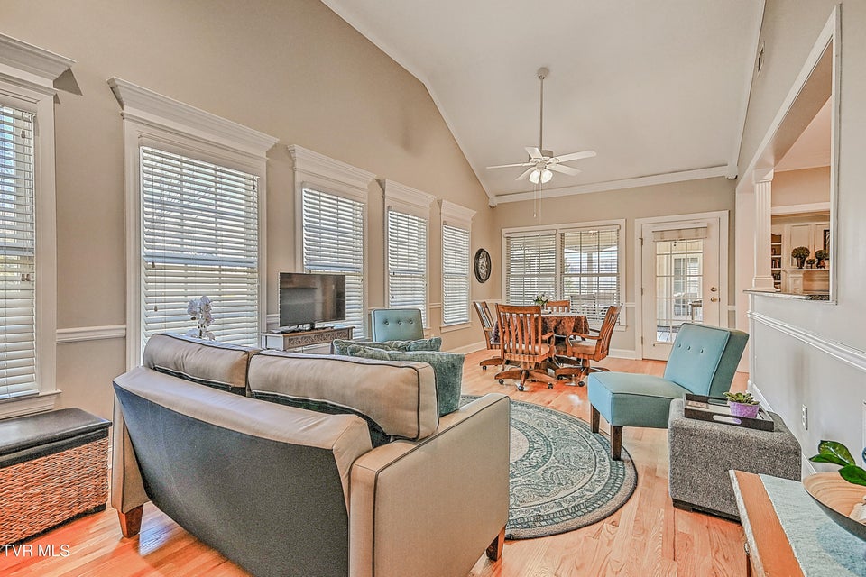 Photo #48: 204 Strawberry Field Drive