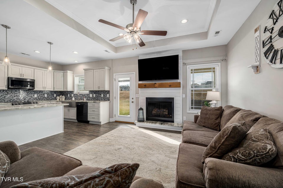 Photo #7: 1914 Meadow Creel Lane