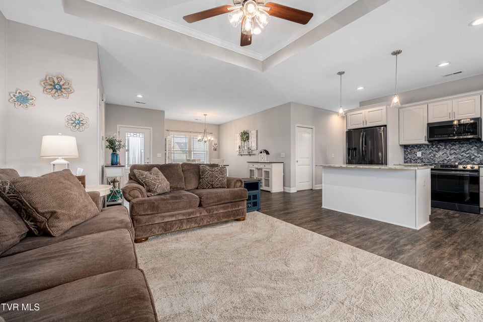 Photo #10: 1914 Meadow Creel Lane