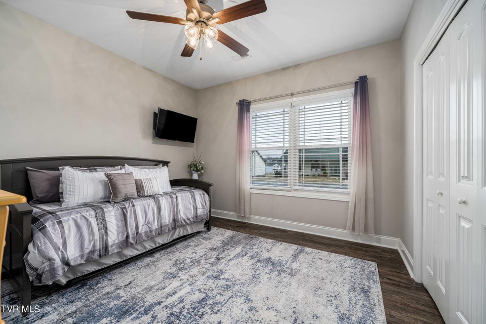 Photo #25: 1914 Meadow Creel Lane