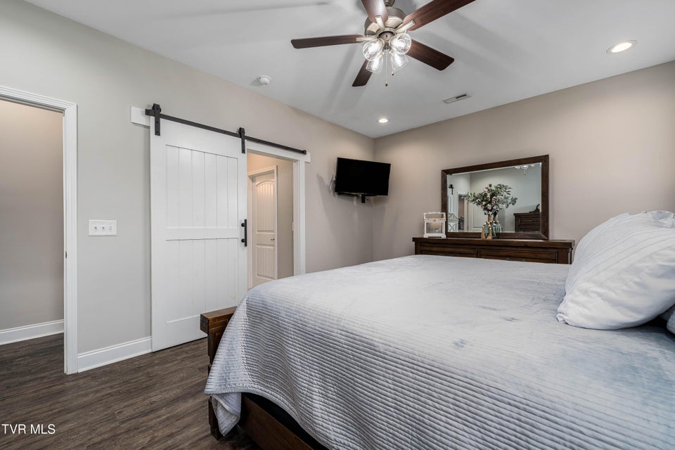 Photo #21: 1914 Meadow Creel Lane